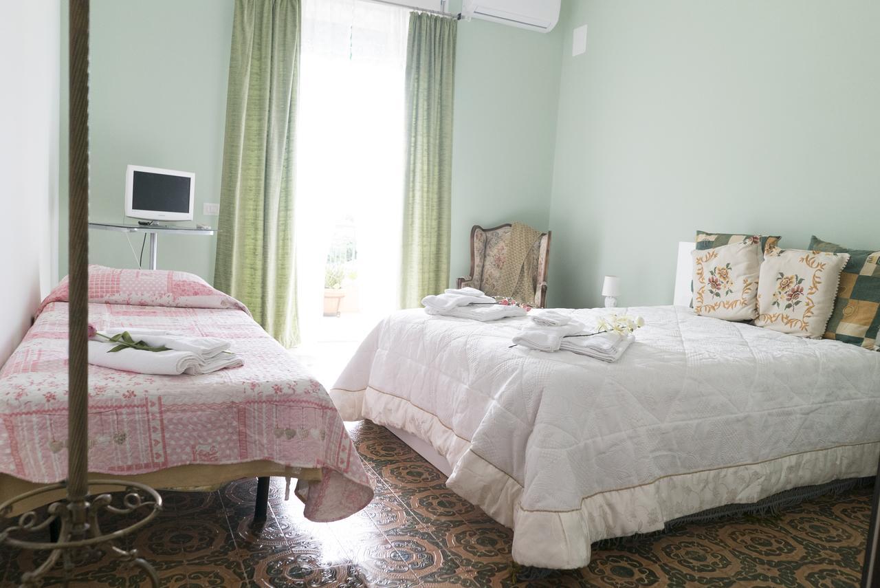 B&B Belli Di Nonna Salerno Luaran gambar