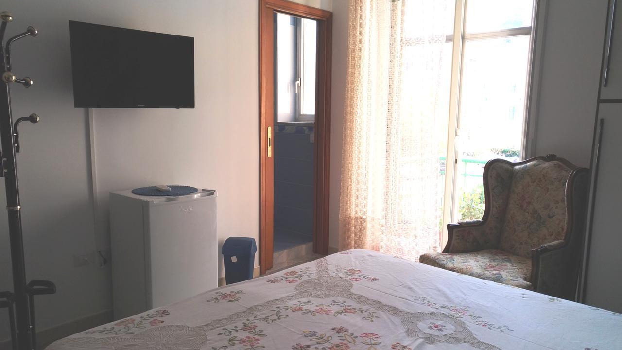 B&B Belli Di Nonna Salerno Luaran gambar